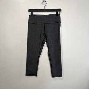 Lululemon Tight Crop Leggings